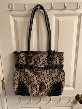 Sophia Caperelli Beige and Black Monogram Tote with Buckle Charm